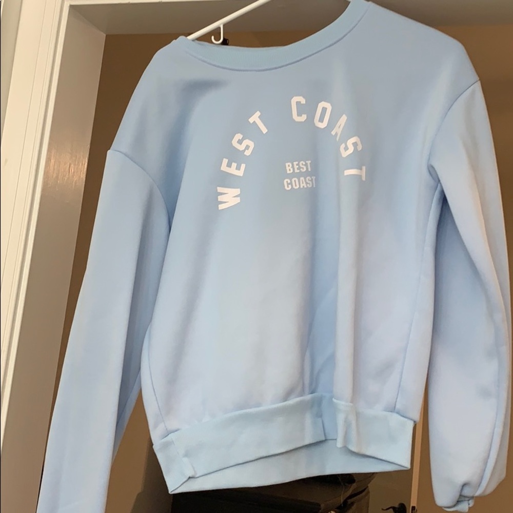 crew neck